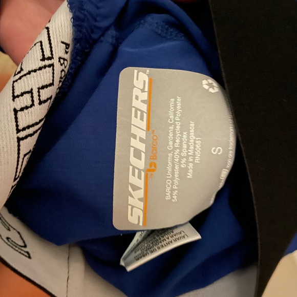 Sketchers scrubs - Picture 3 of 3